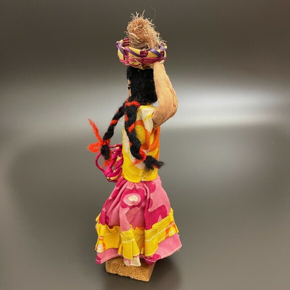 Vintage Mexican Doll Souvenir Collectible with Baskets - Picture 4 of 5